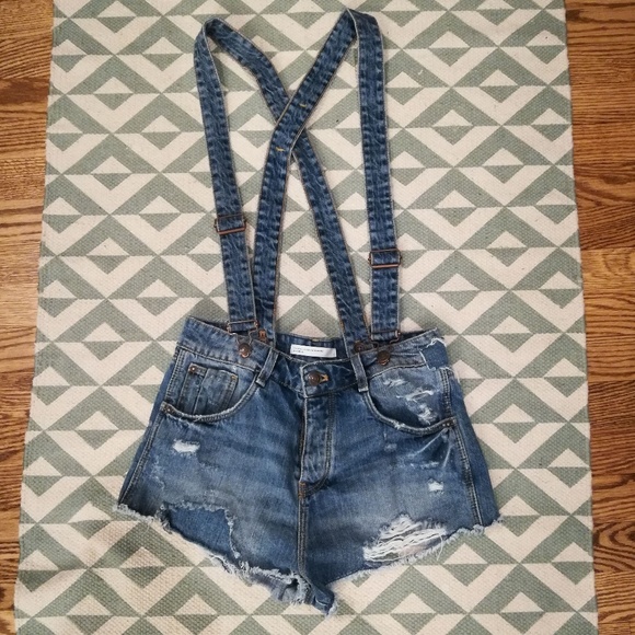 Zara Denim - Zara Trafaluc Distressed Short Overalls Sz 2